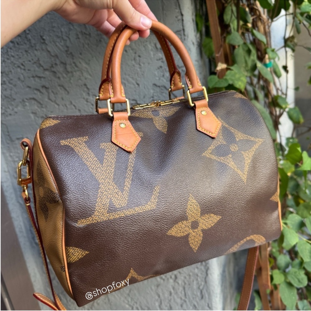 Louis Vuitton Reverse Giant Monogram Speedy Bandouliere 30 - Picture 2 of 16